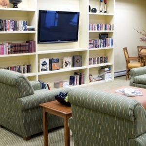 Senior Suites of Garfield Ridge