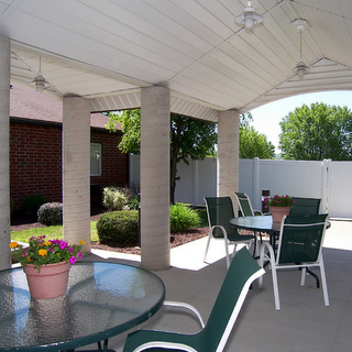 Elmcroft of Mid Valley