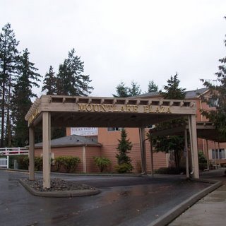 Mountlake Terrace Plaza